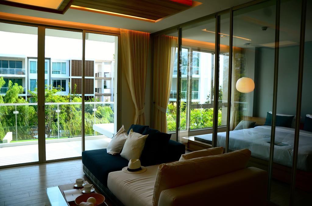 Huahin Luxury Beachfront Condo By Ml Room photo