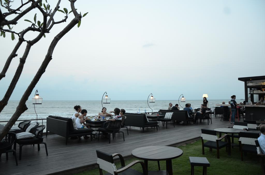 Huahin Luxury Beachfront Condo By Ml Room photo