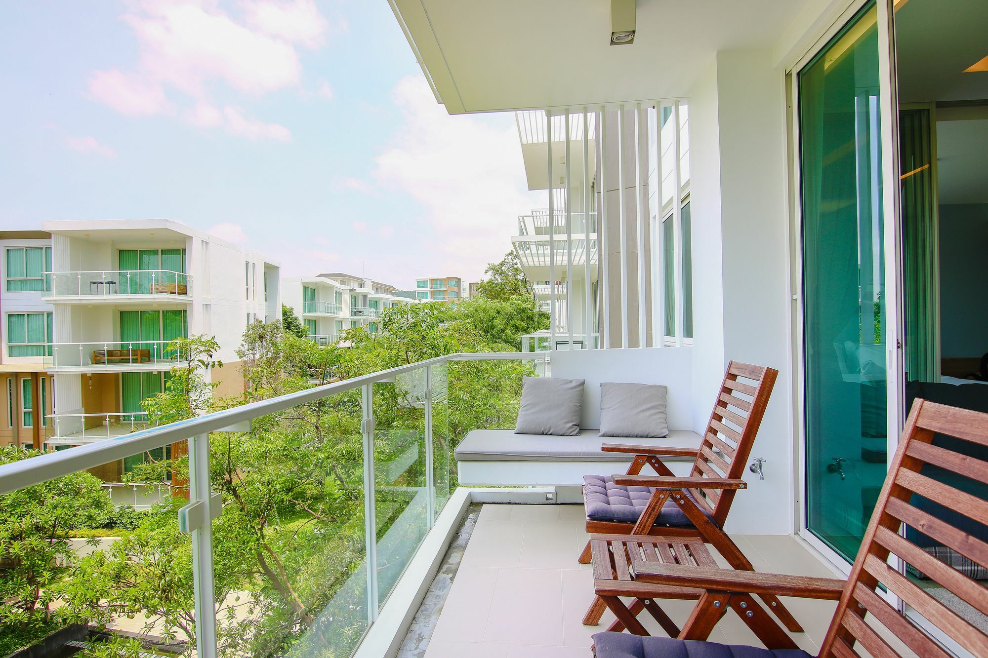 Huahin Luxury Beachfront Condo By Ml Exterior photo