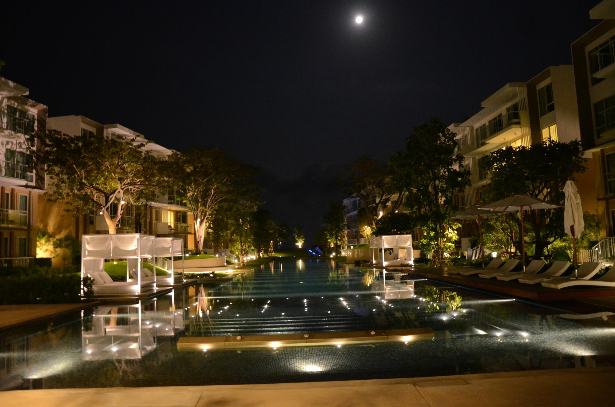 Huahin Luxury Beachfront Condo By Ml Exterior photo
